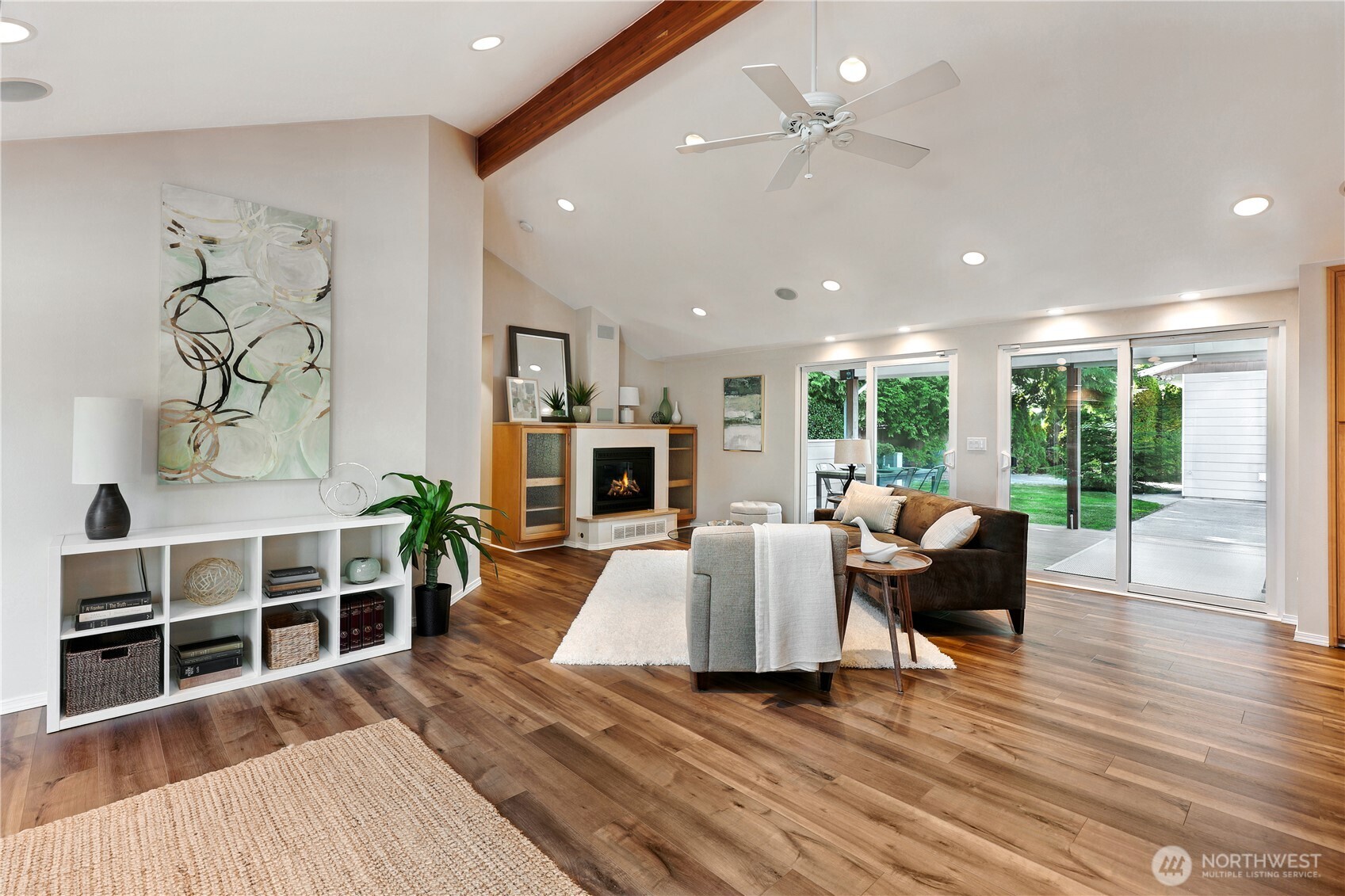 19012 78th Place Property Photo 6
