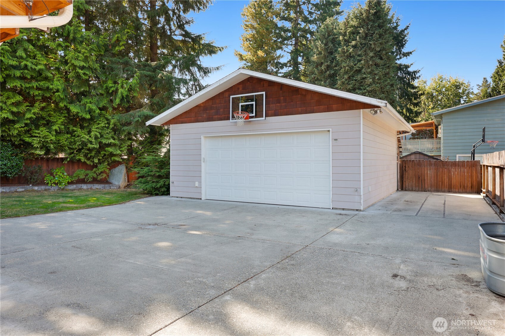 19012 78th Place Property Photo 32