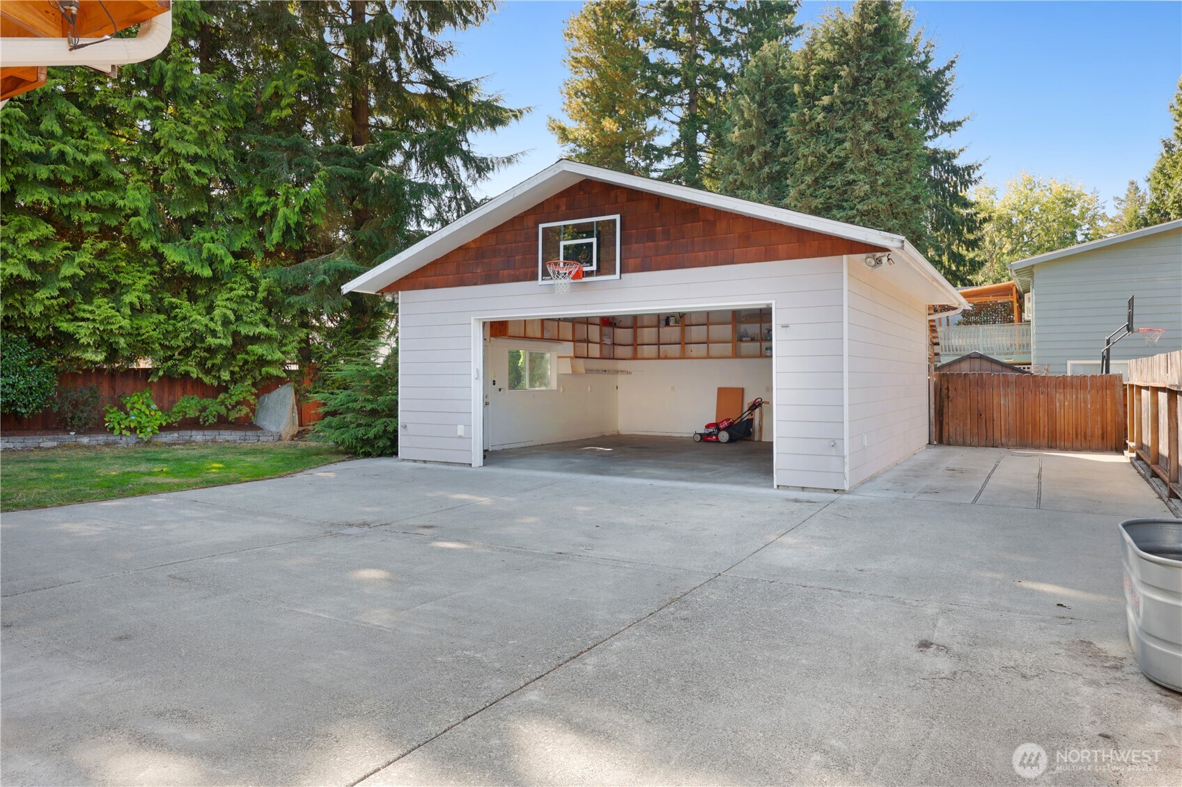 19012 78th Place Property Photo 33