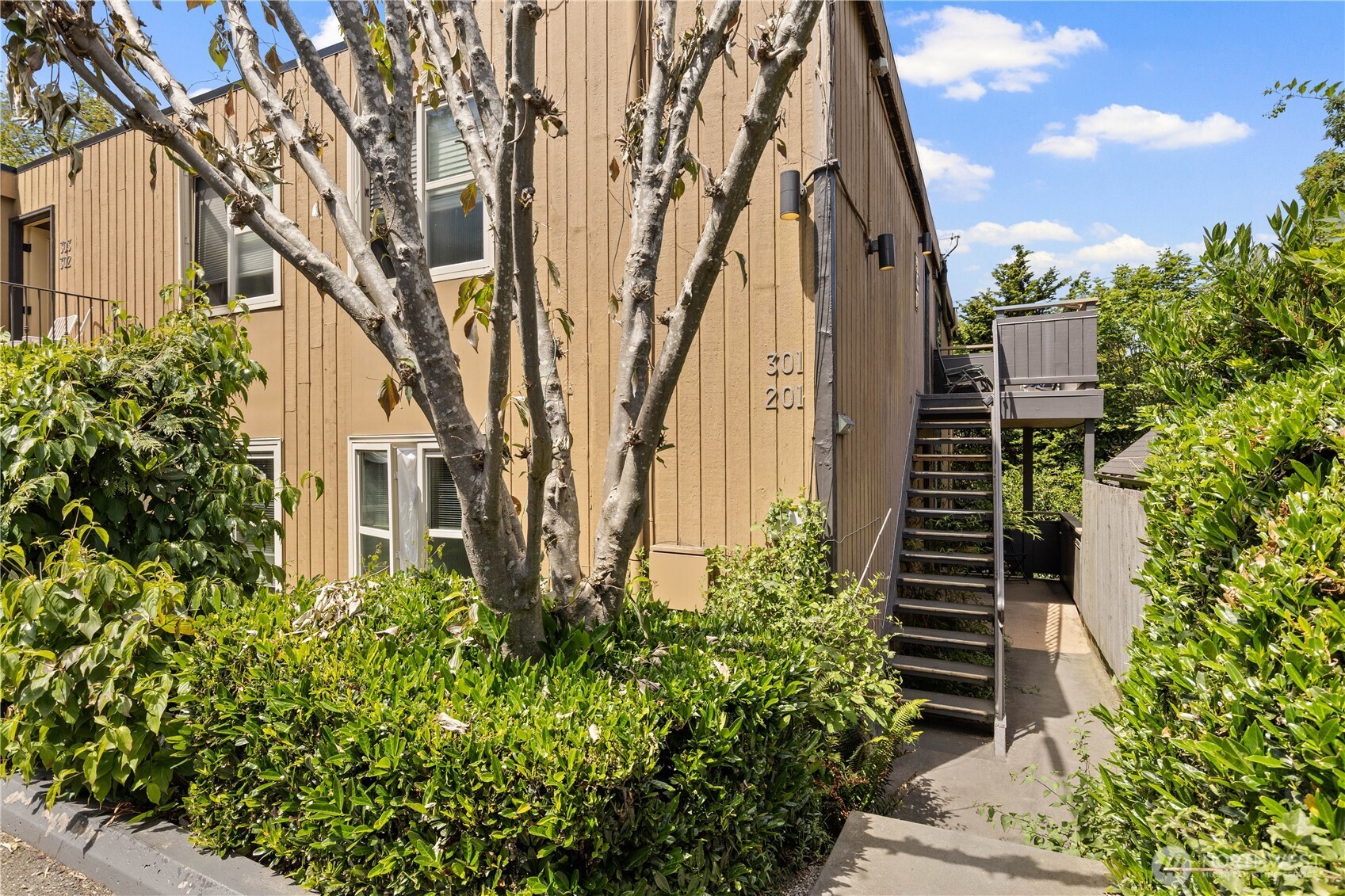 163 Etruria Street Property Photo 3