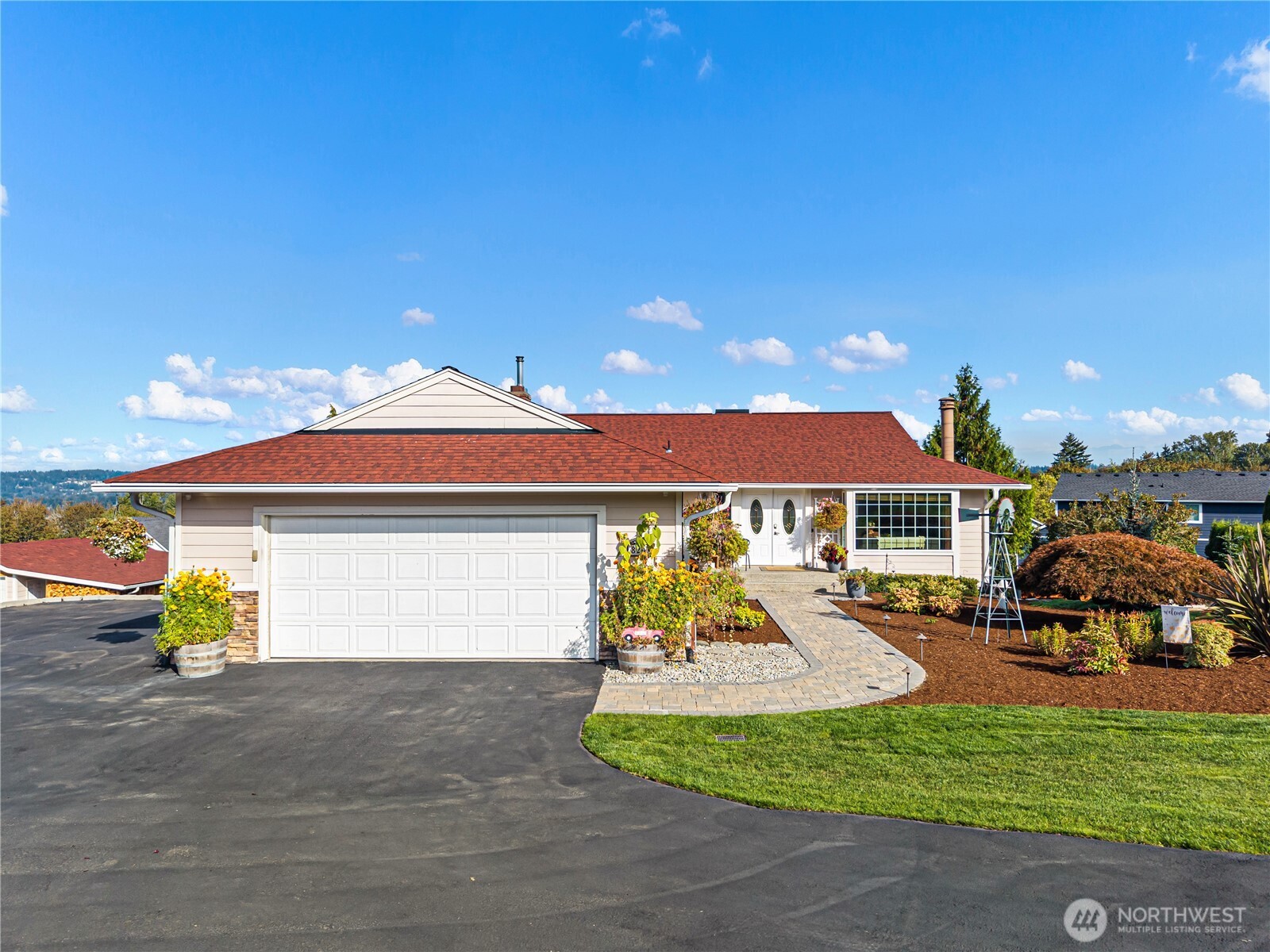 8203 Woodland Avenue Property Photo 2