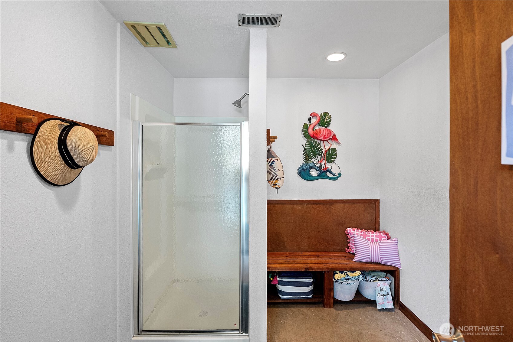 8203 Woodland Avenue Property Photo 12