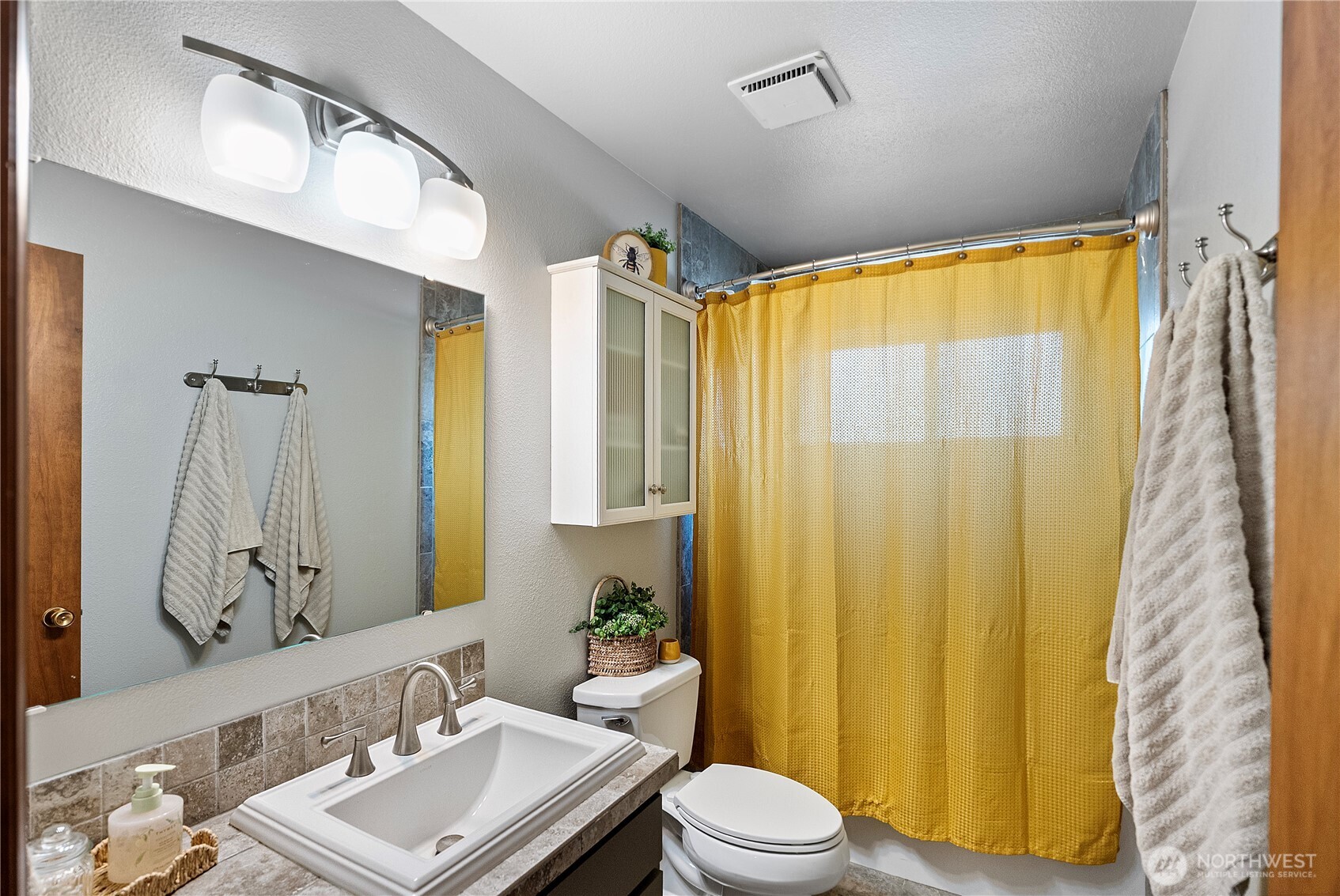 8203 Woodland Avenue Property Photo 34