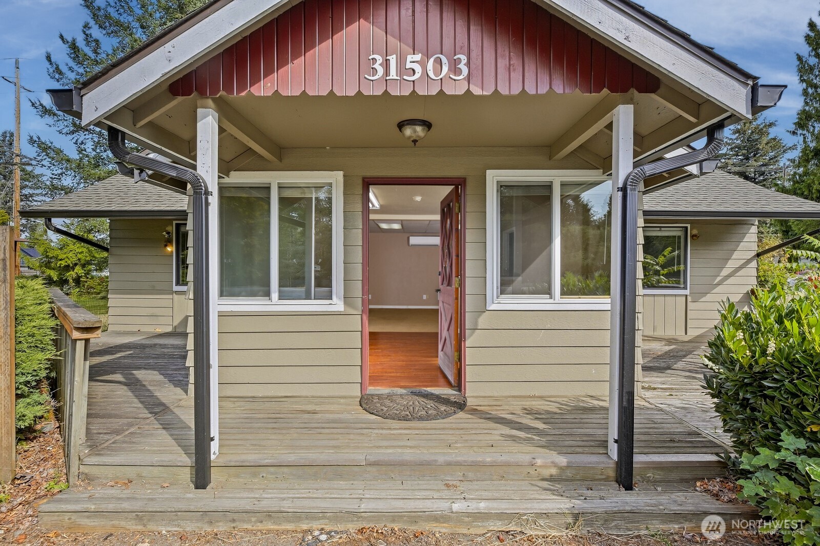 31503 Us 2 Property Photo 8