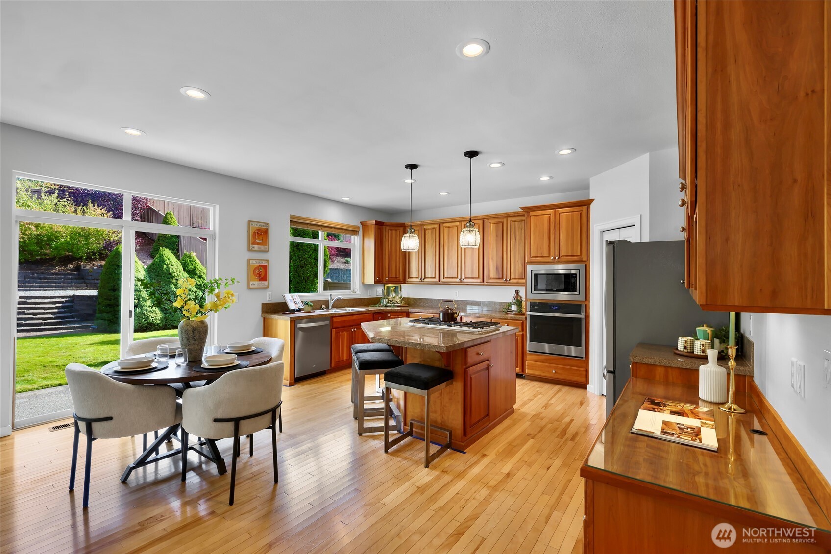 6424 E Crest View Loop Property Photo 9