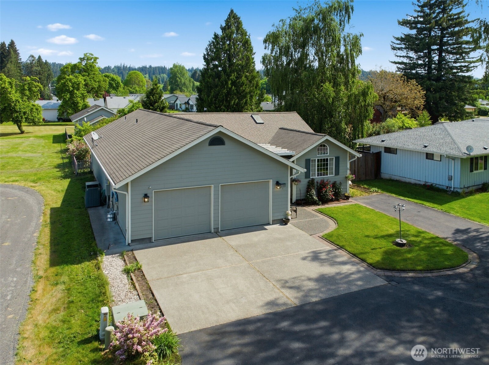 3206 Olympia Way Property Photo 3