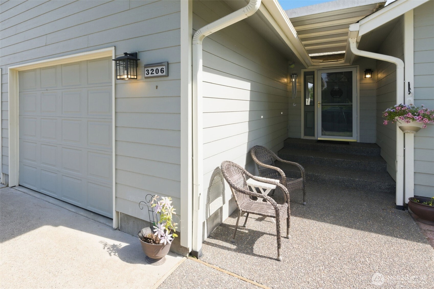 3206 Olympia Way Property Photo 6