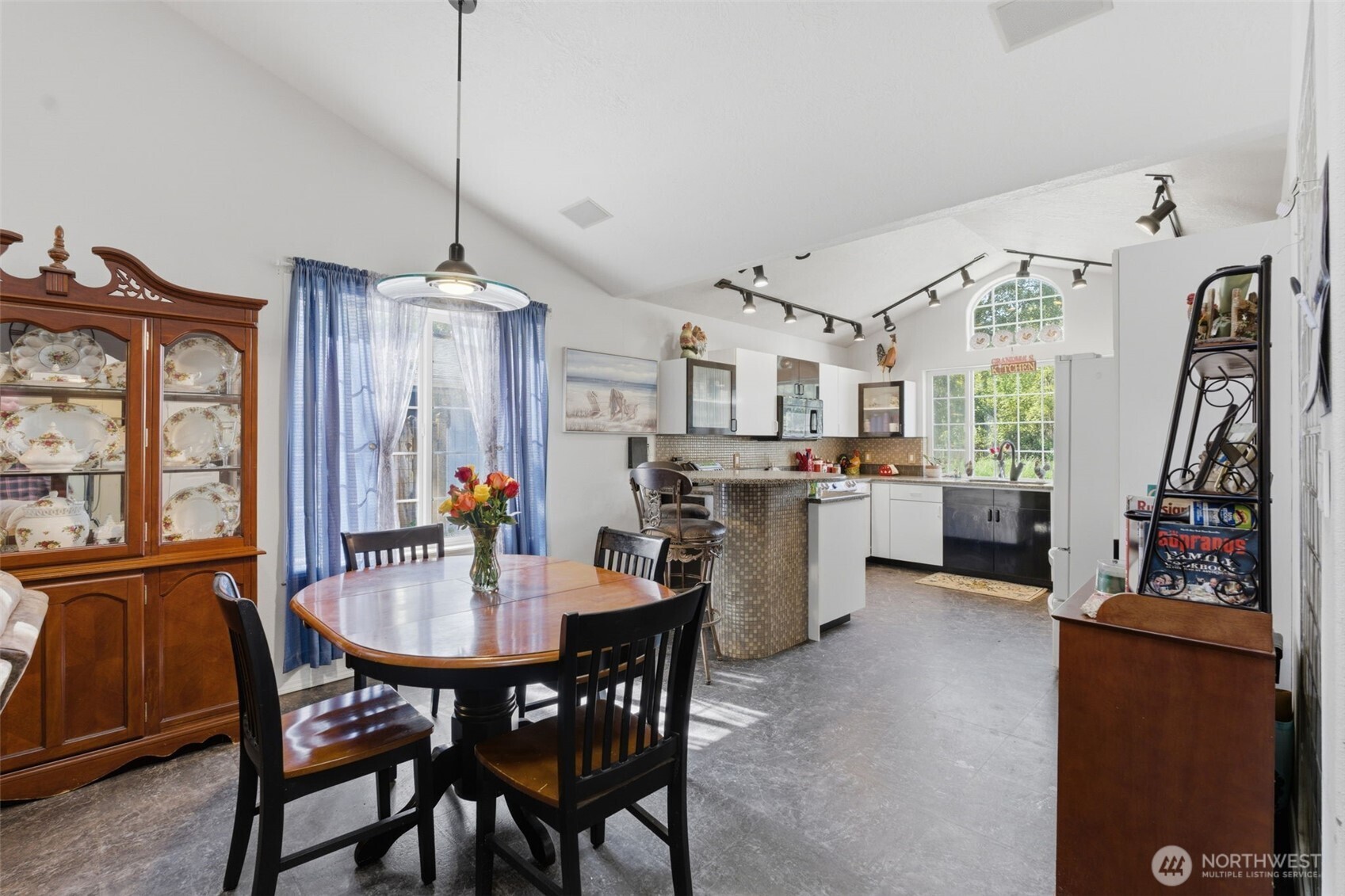3206 Olympia Way Property Photo 11