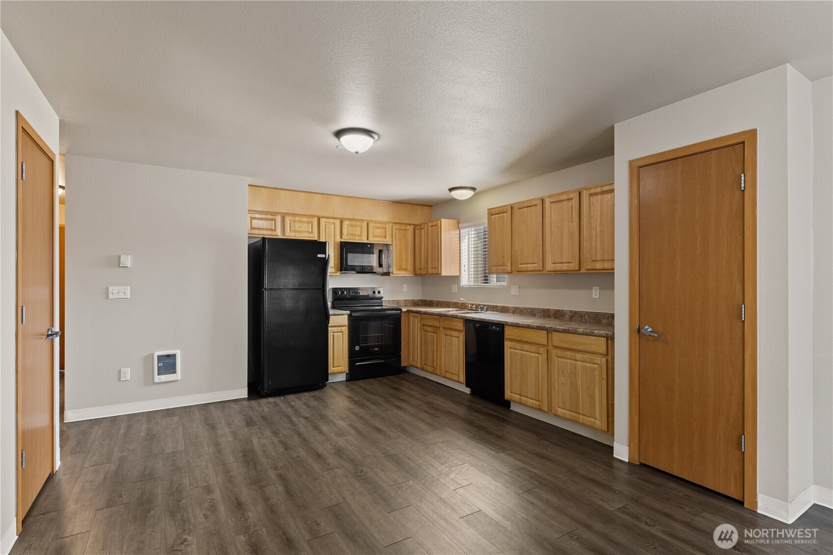 10790 16th Avenue Property Photo 12