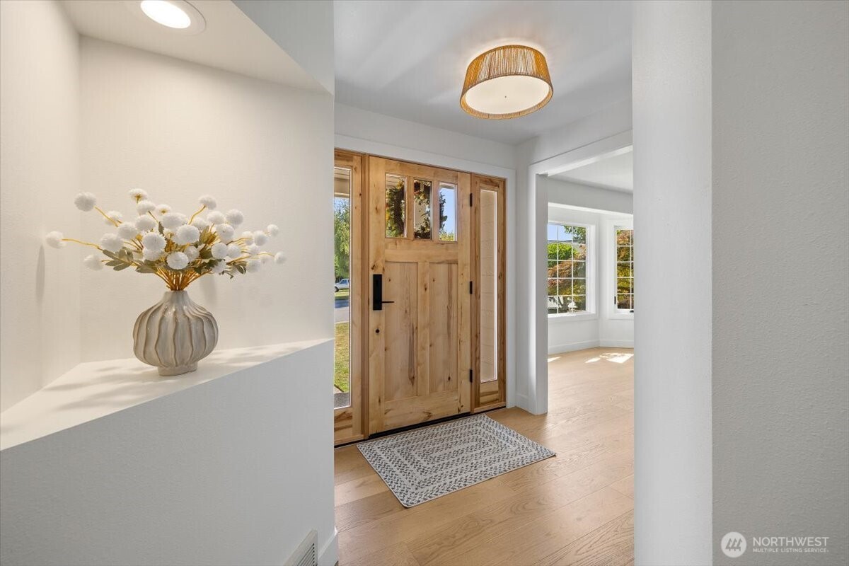 14116 64th Drive Property Photo 3