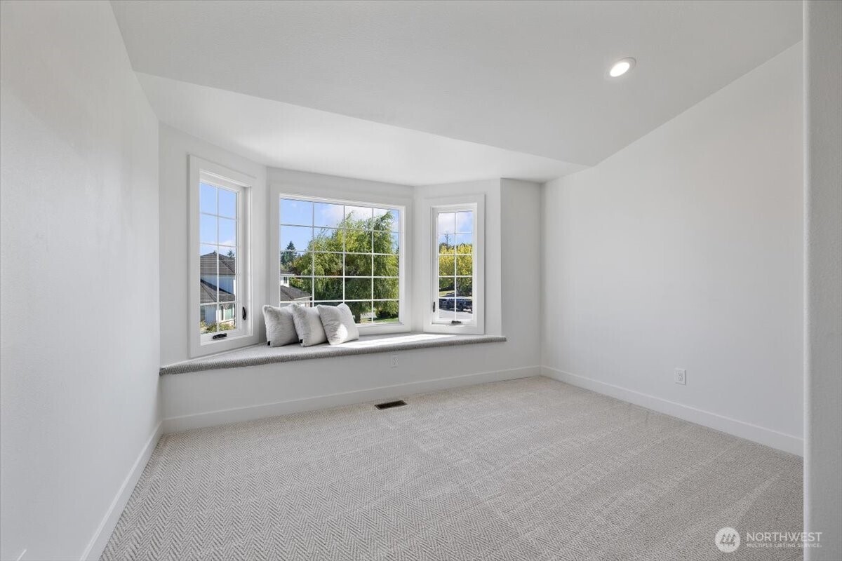 14116 64th Drive Property Photo 19