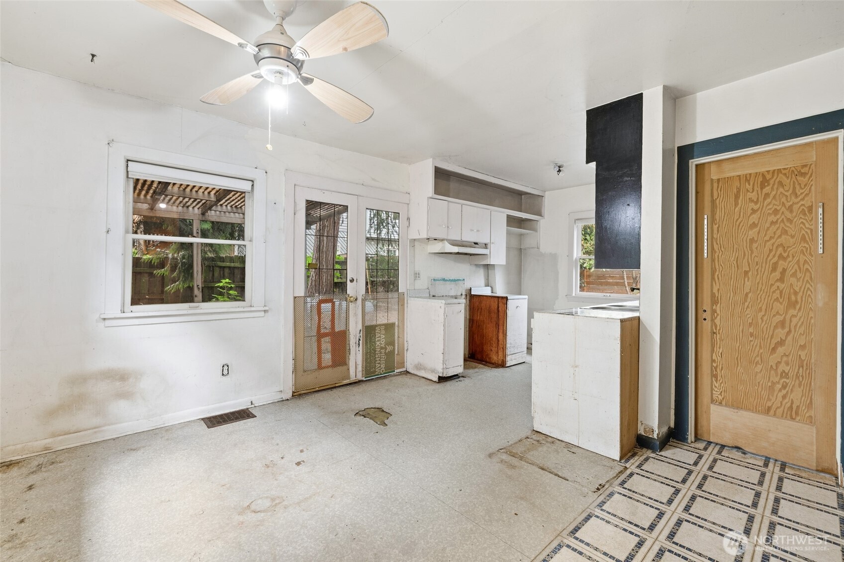 3831 Bagley Avenue Property Photo 4