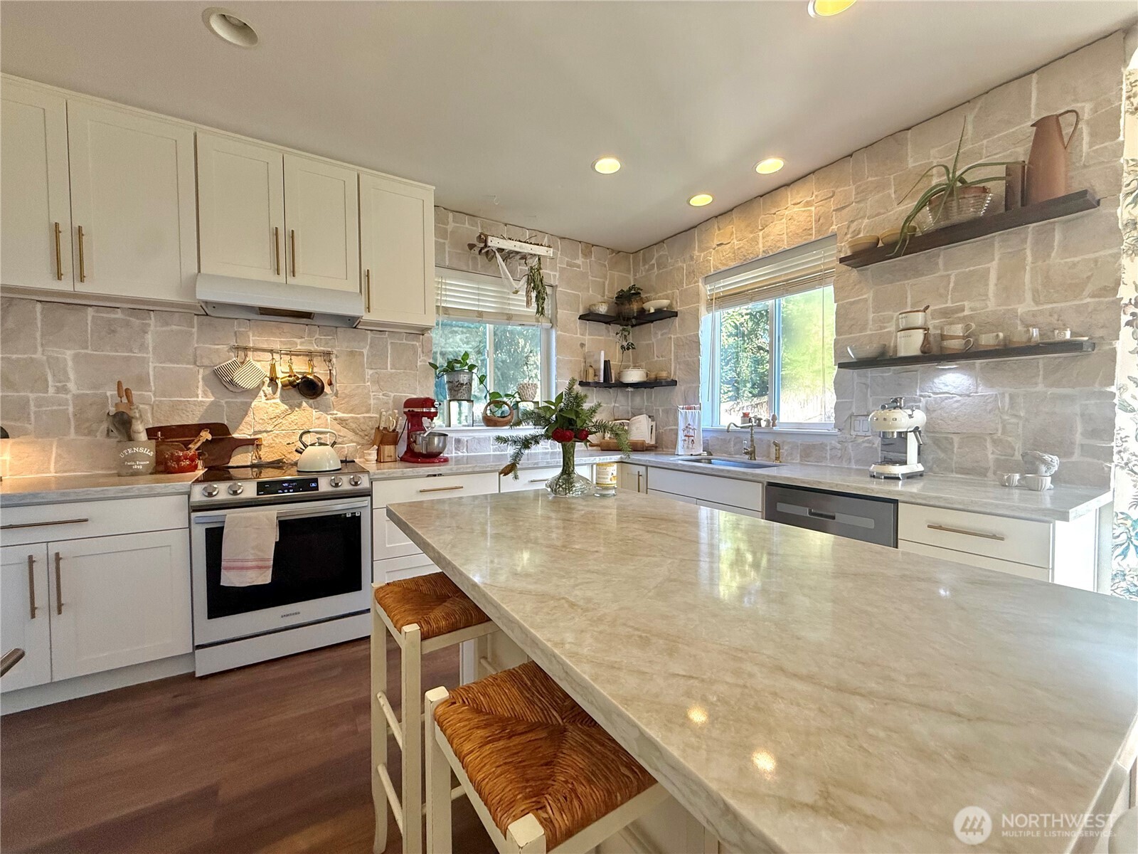 6214 Perry Avenue Property Photo 11