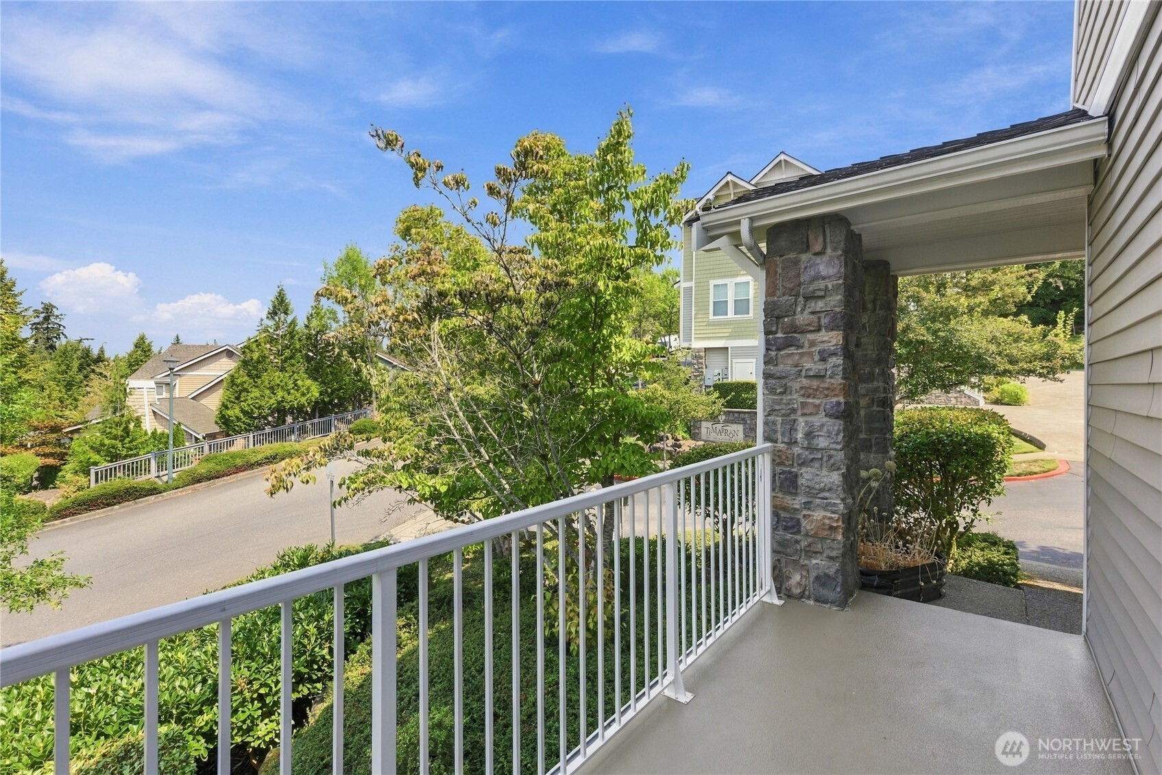 1601 Ne Katsura Street 101 Property Photo 6