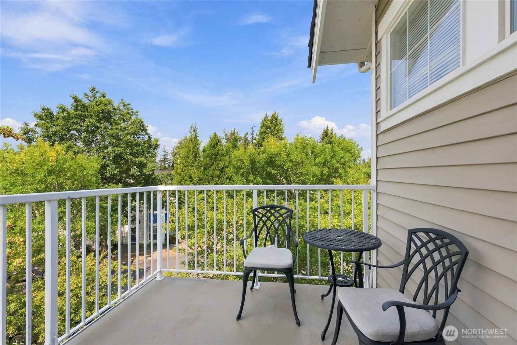 1601 Ne Katsura Street 101 Property Photo 12