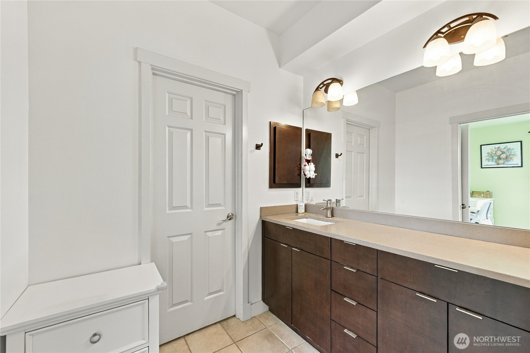 1601 Ne Katsura Street 101 Property Photo 22