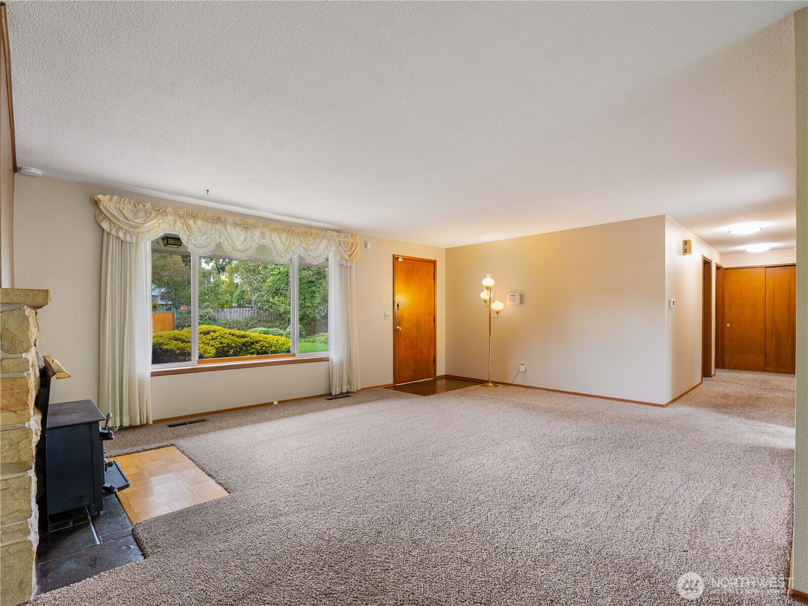 2404 S 360th Street Property Photo 5