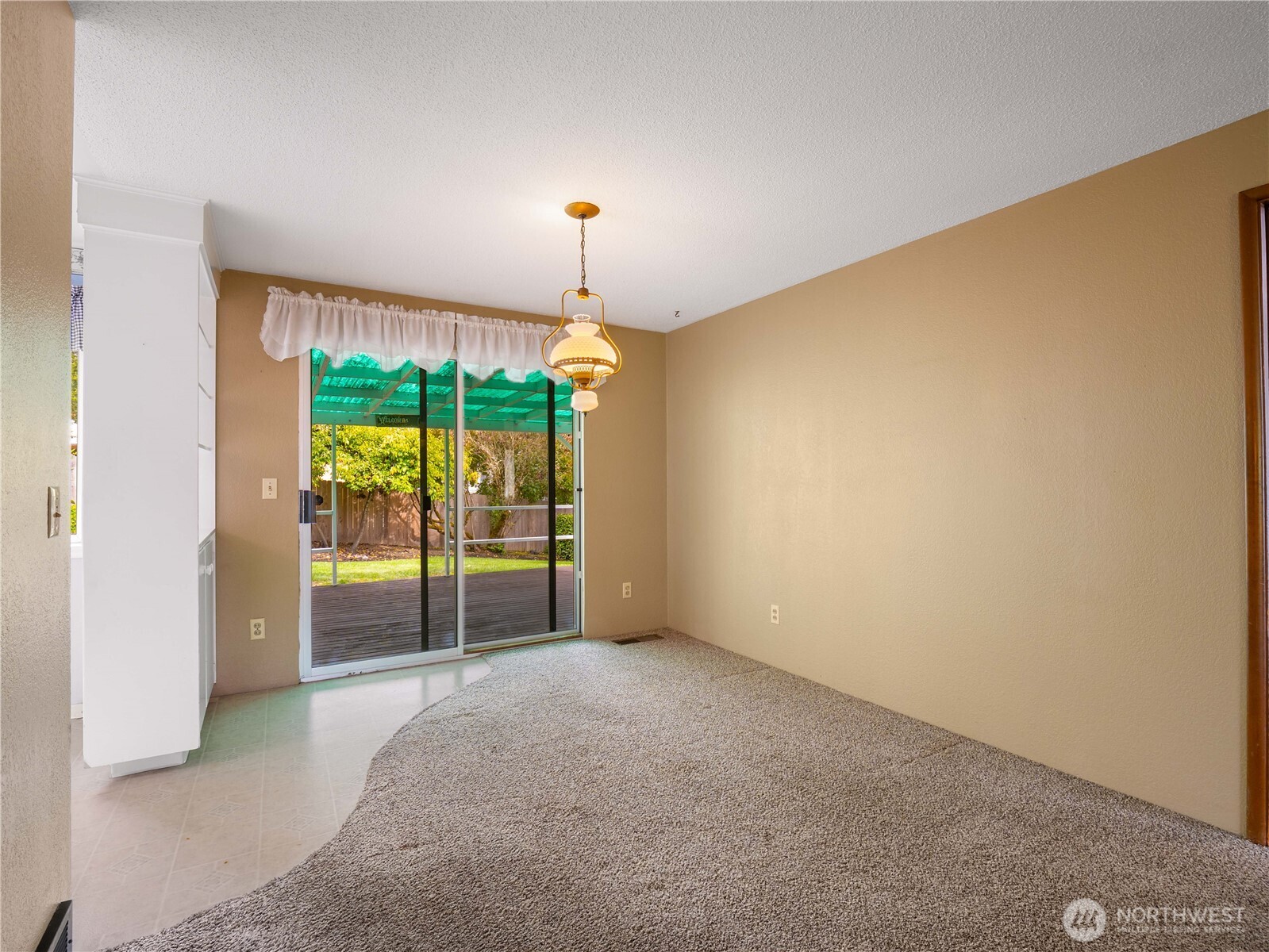 2404 S 360th Street Property Photo 12