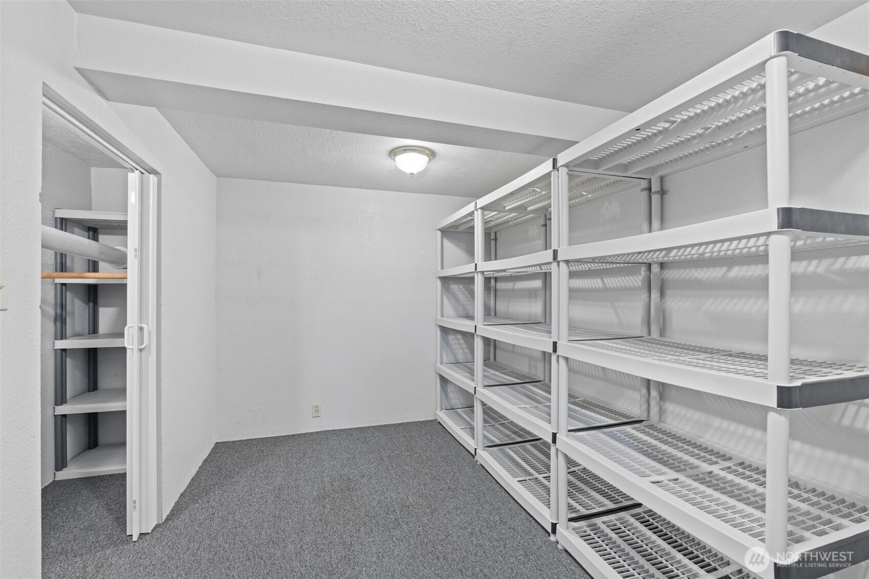 811 Euclid Way Property Photo 23