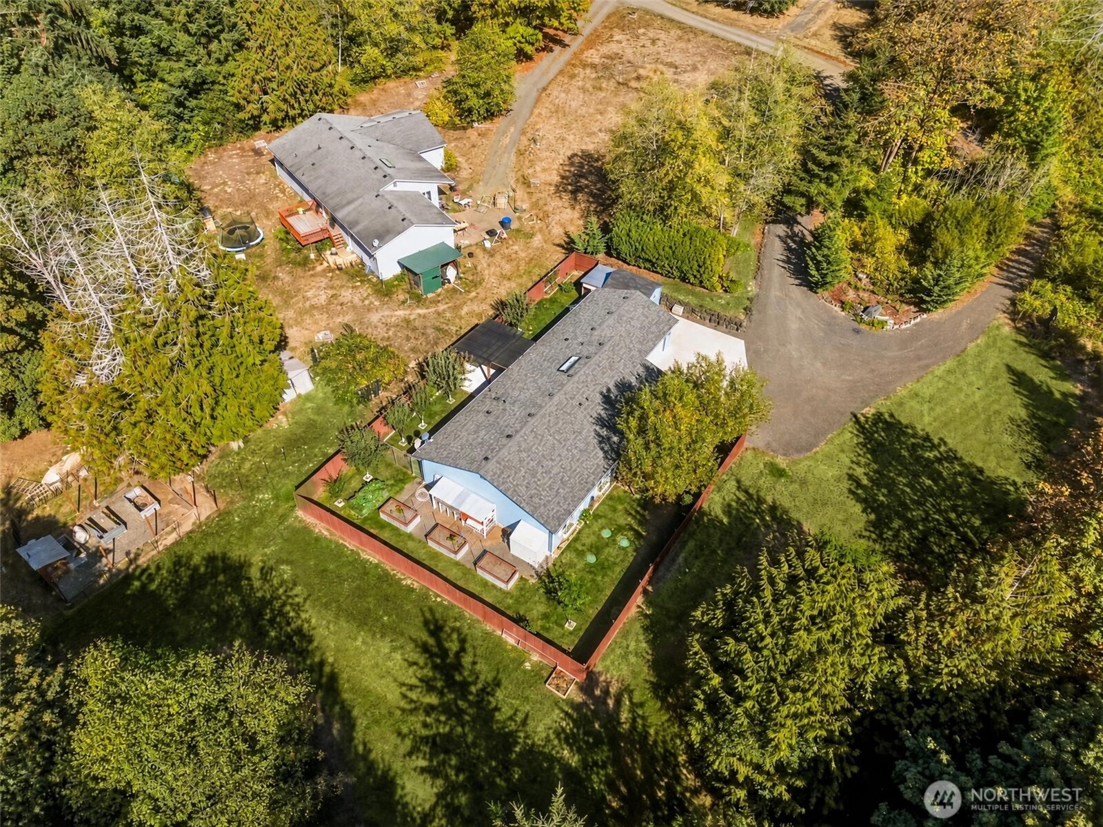 150 E Wokojance Lane Property Photo 3