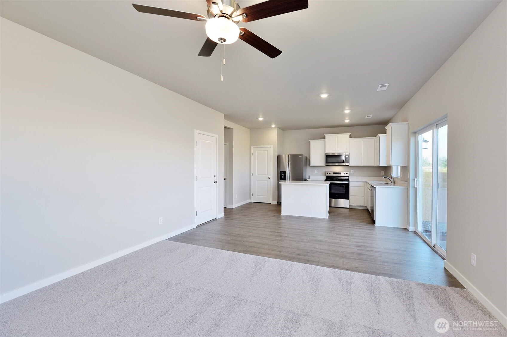 9734 Brown Street Property Photo 5