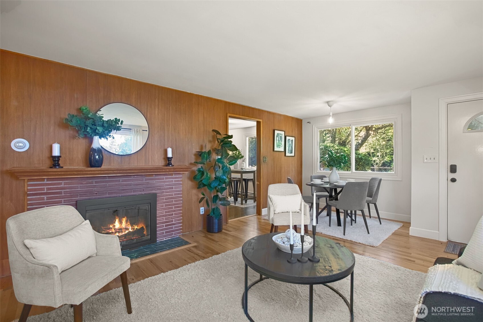 18806 4th Avenue Property Photo 3