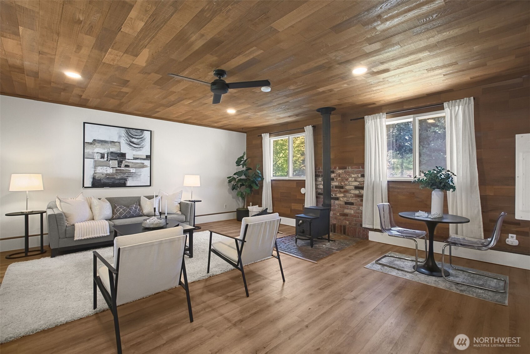 18806 4th Avenue Property Photo 15