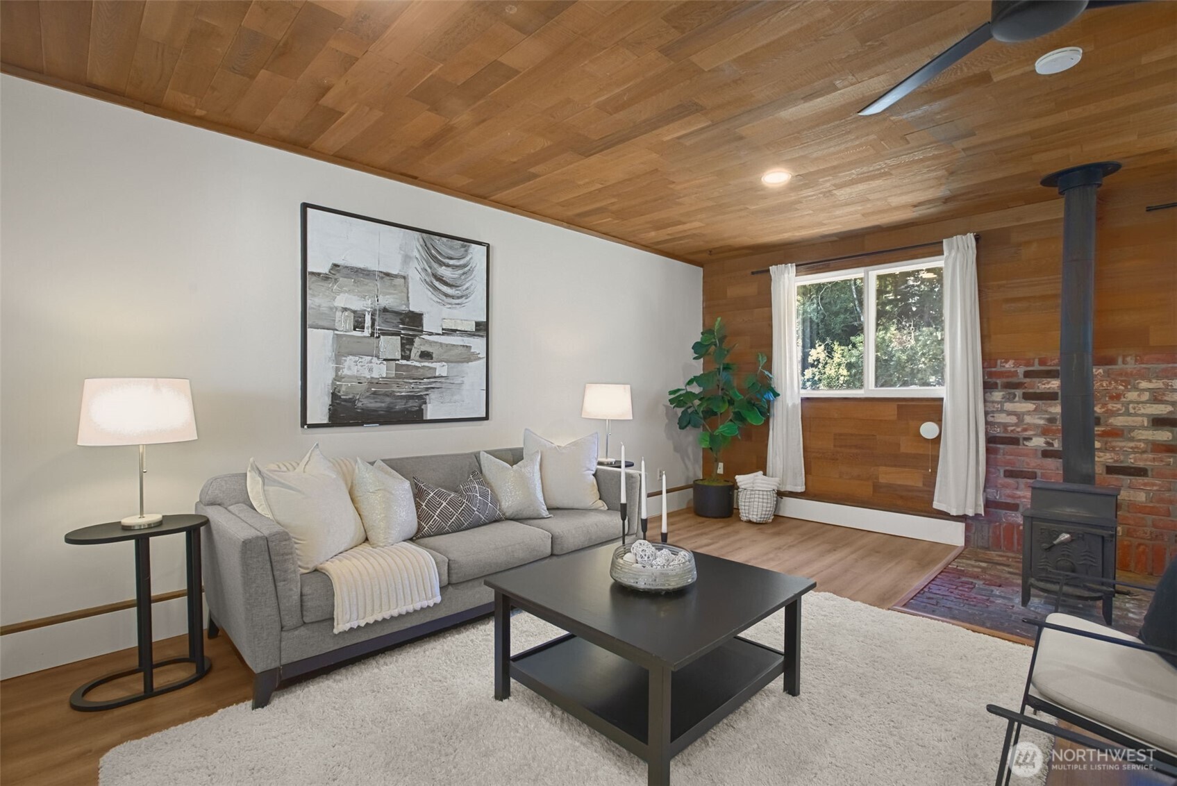 18806 4th Avenue Property Photo 16