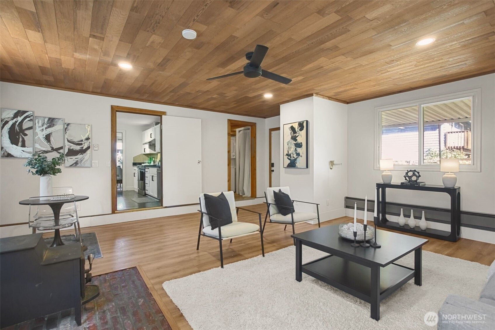18806 4th Avenue Property Photo 18