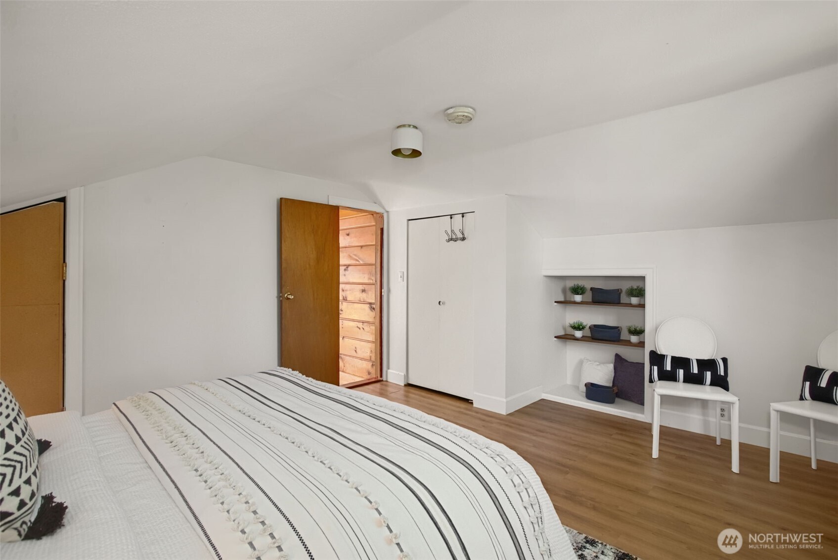 18806 4th Avenue Property Photo 32
