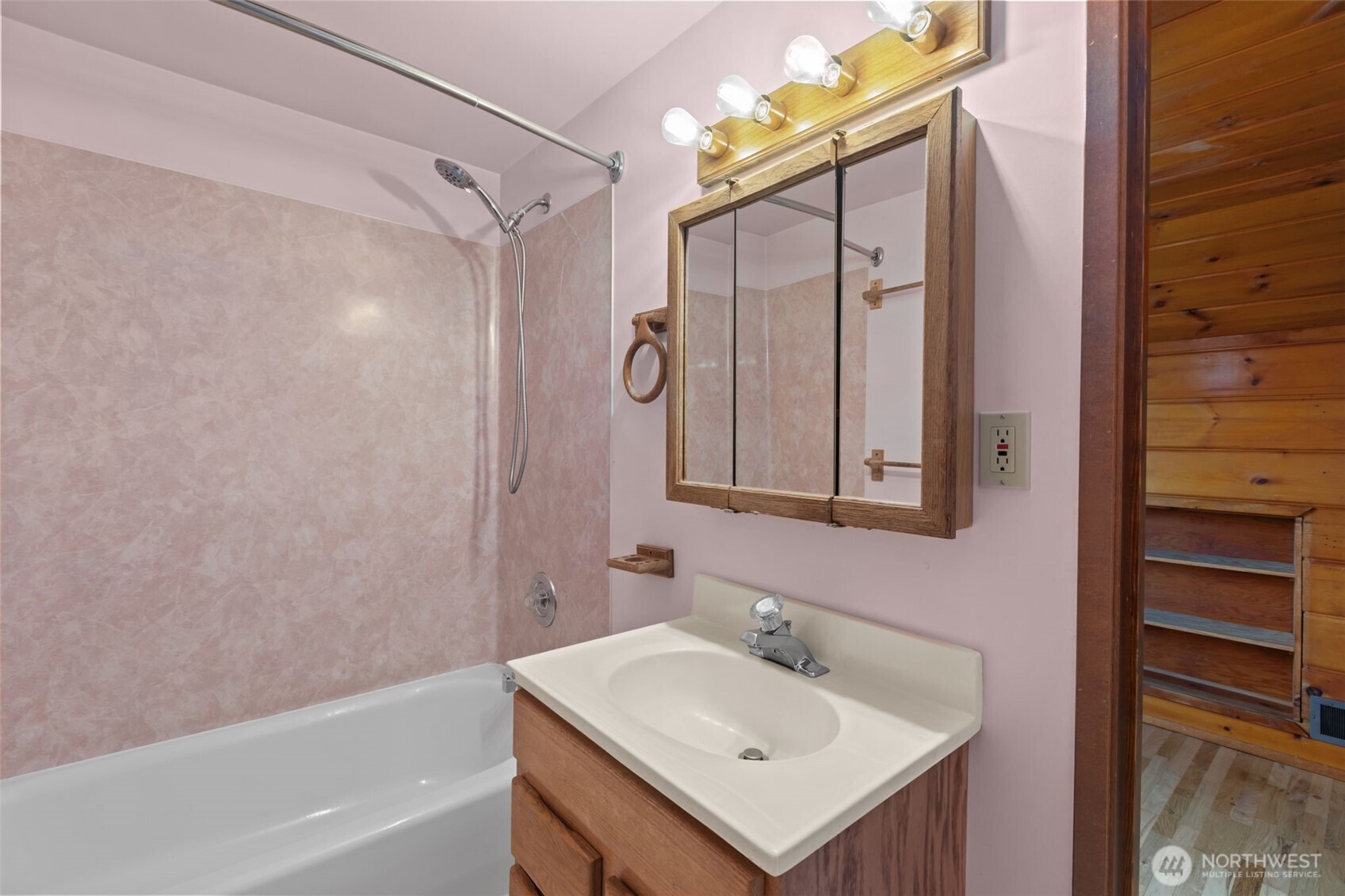 18806 4th Avenue Property Photo 33