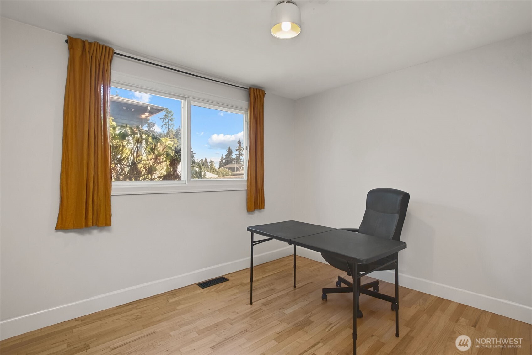 18806 4th Avenue Property Photo 36