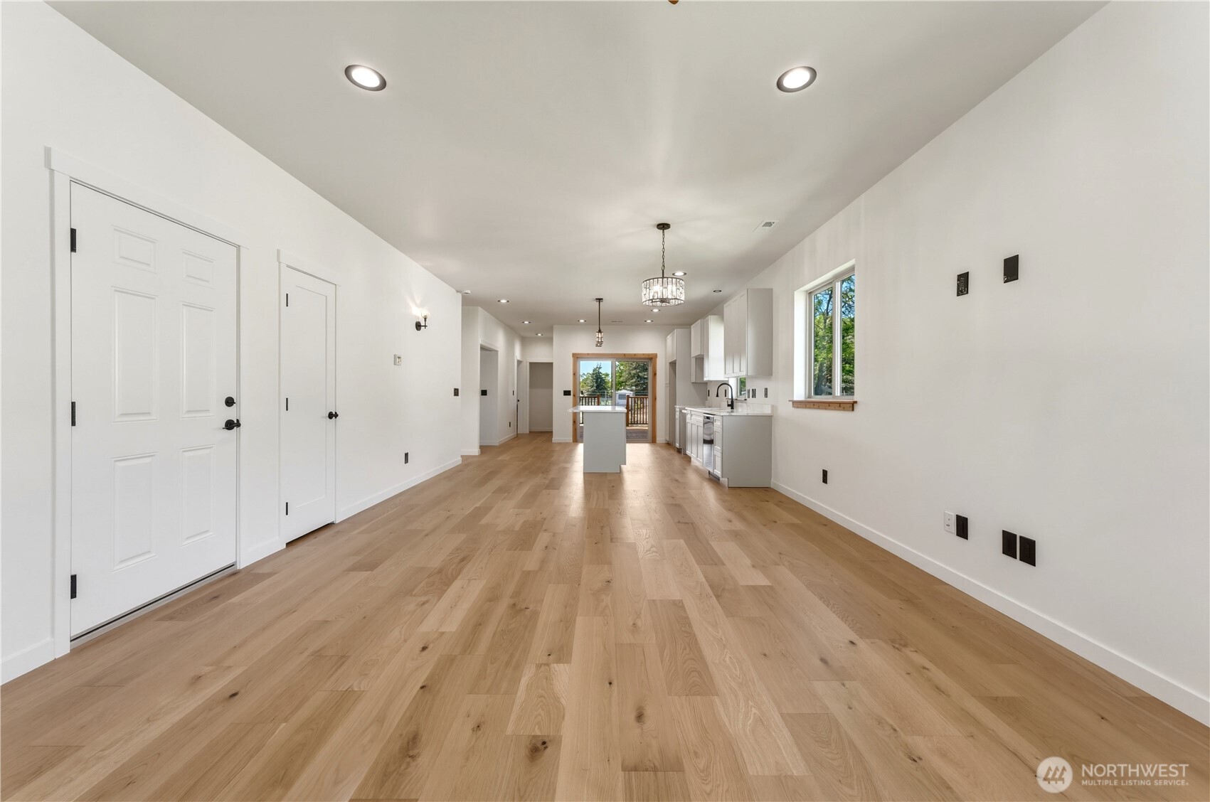 124 Murphy St Property Photo 10