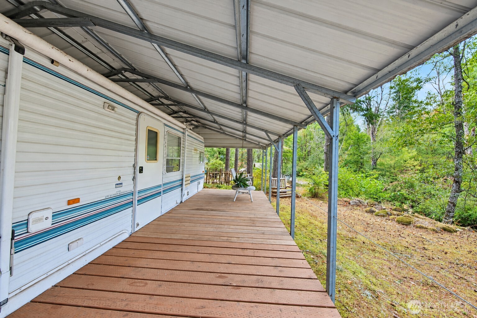 16302 Village Drive Property Photo 18