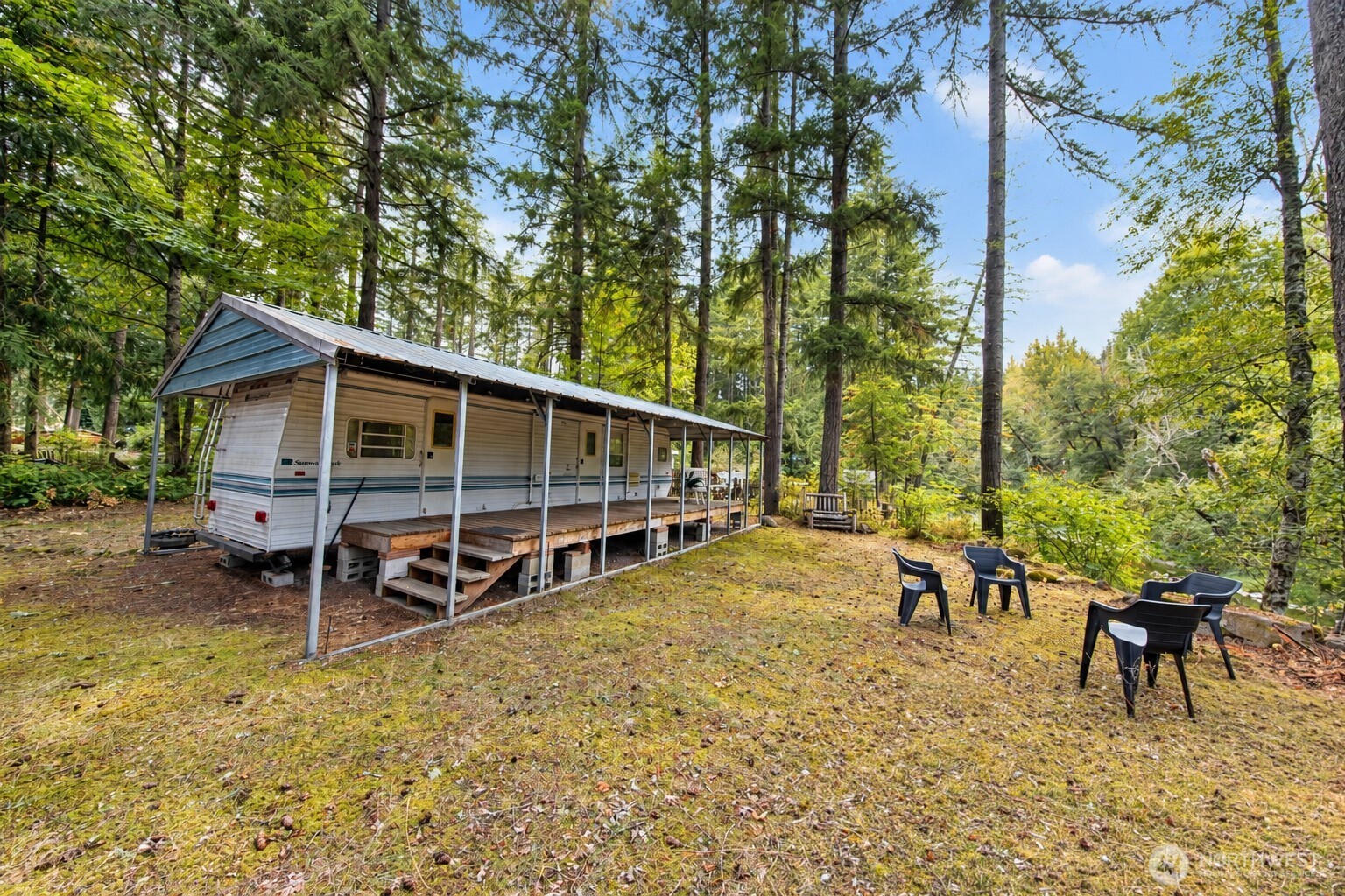 16302 Village Drive Property Photo 19