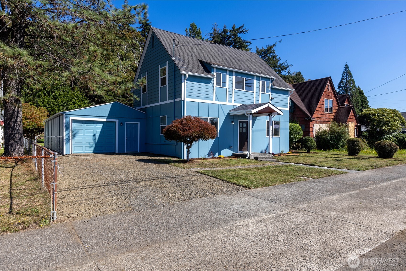 1905 Riverside Avenue Property Photo 1