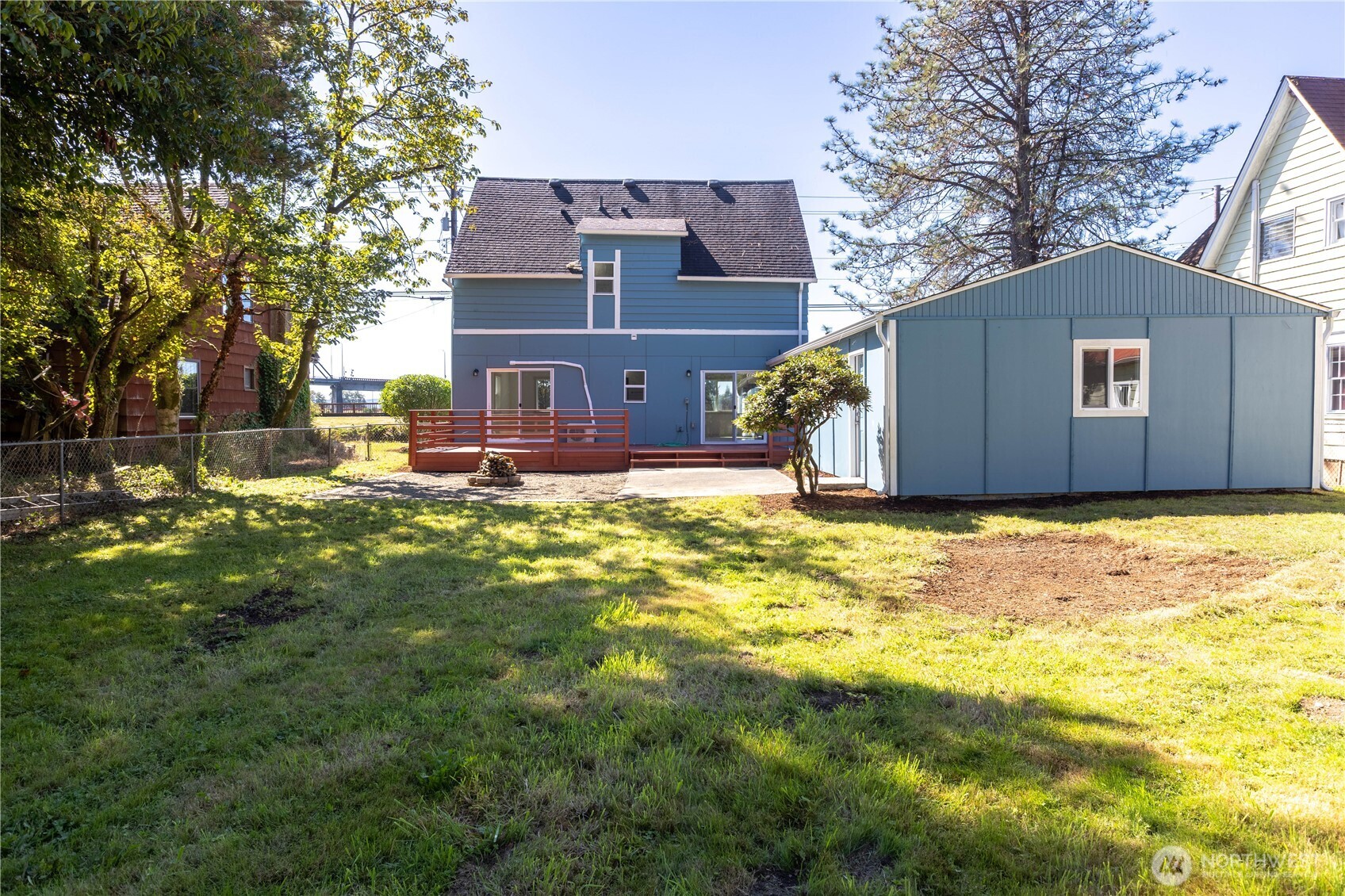 1905 Riverside Avenue Property Photo 33