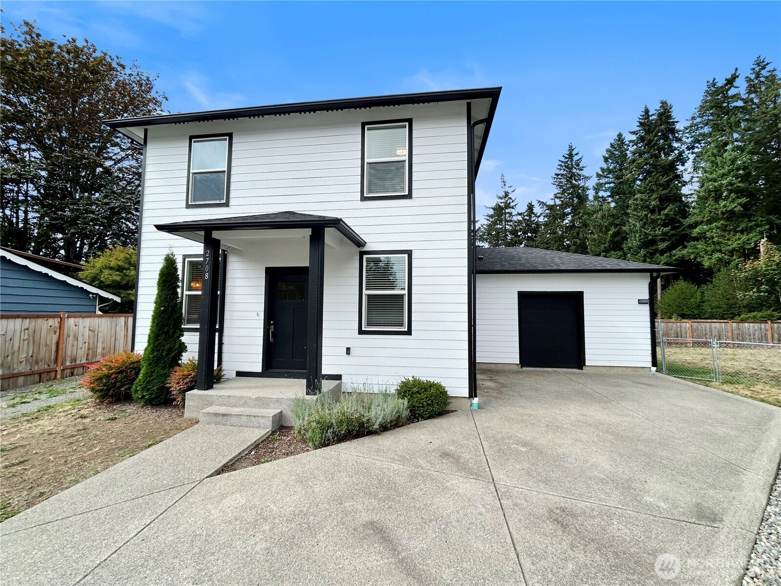 2708 Alderbrook Court Property Photo 3