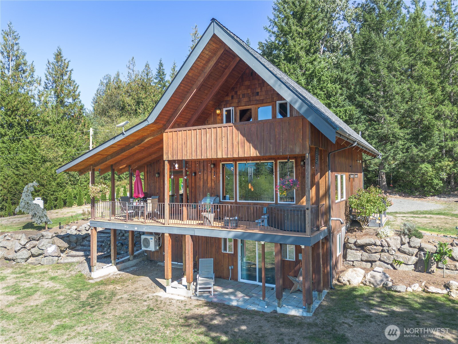 1812 Lindsay Hill Road Property Photo 1