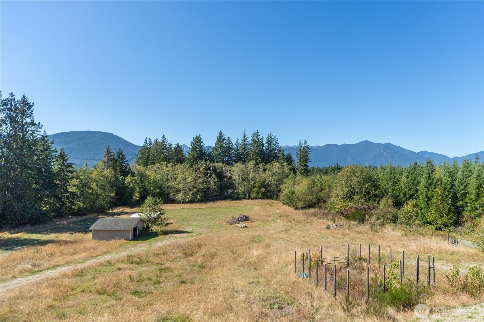 1812 Lindsay Hill Road Property Photo 3
