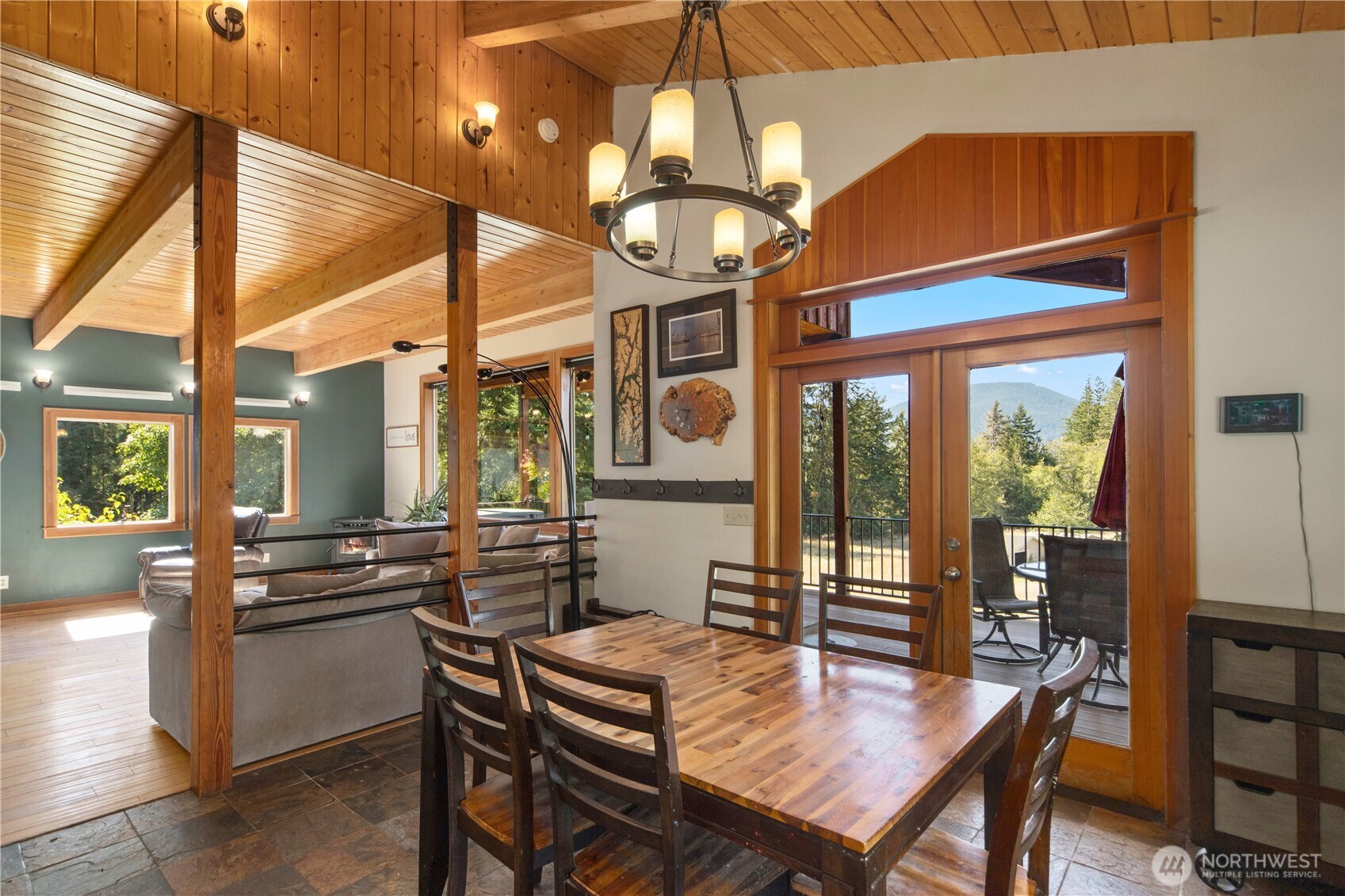 1812 Lindsay Hill Road Property Photo 14