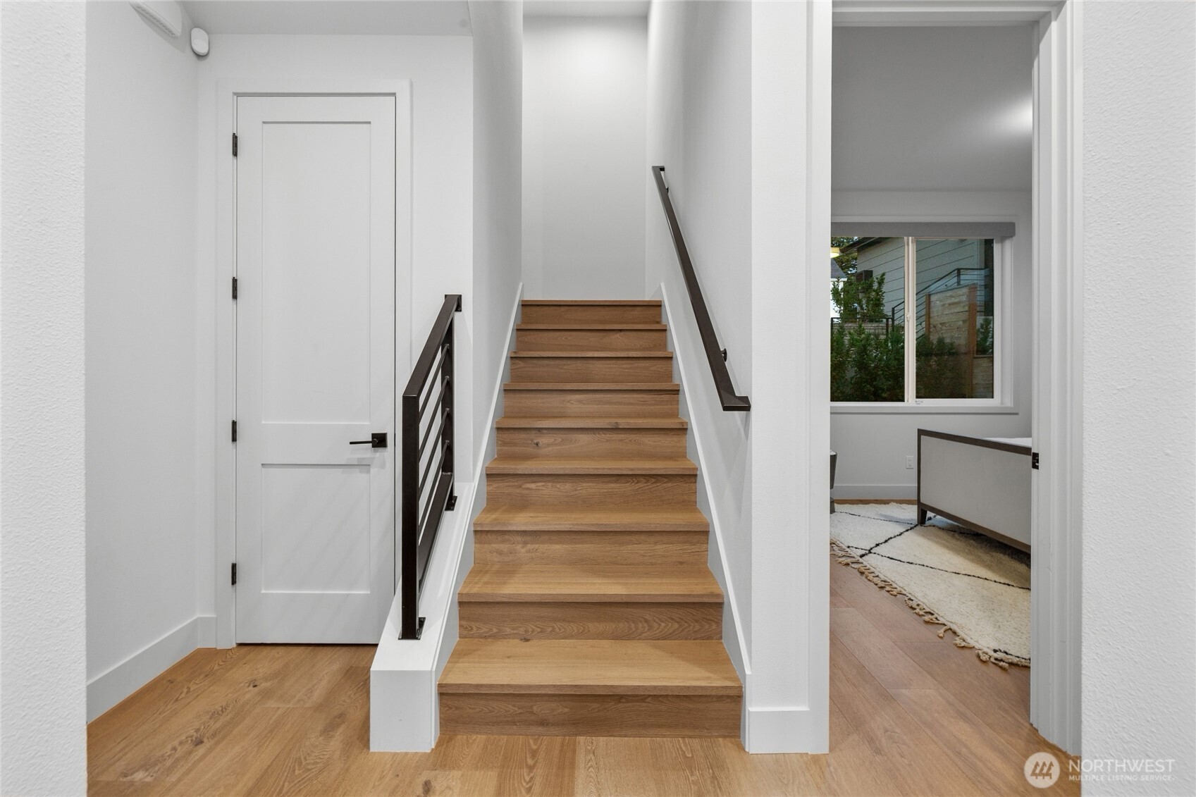 246 5th Avenue Property Photo 11