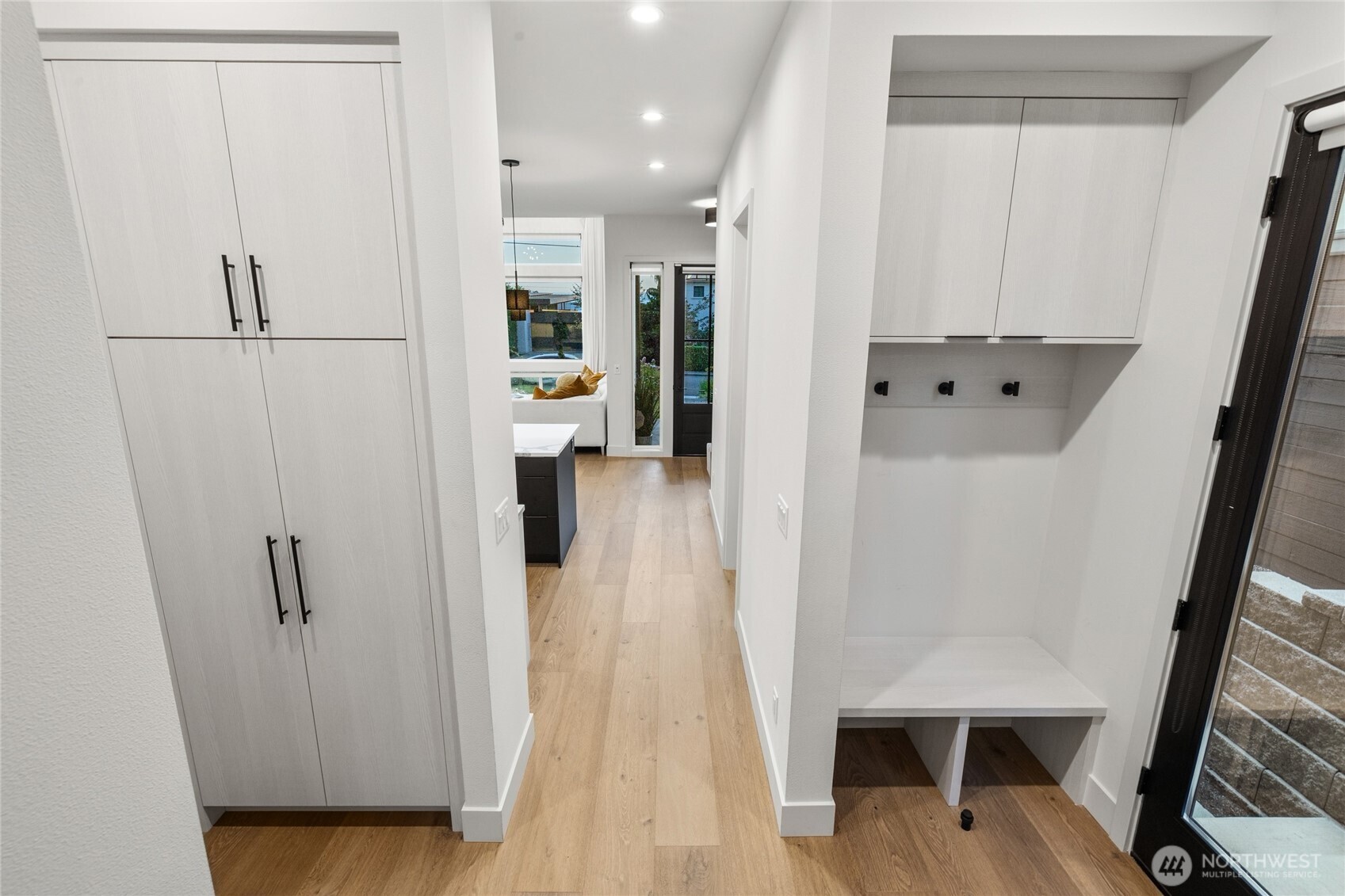 246 5th Avenue Property Photo 12