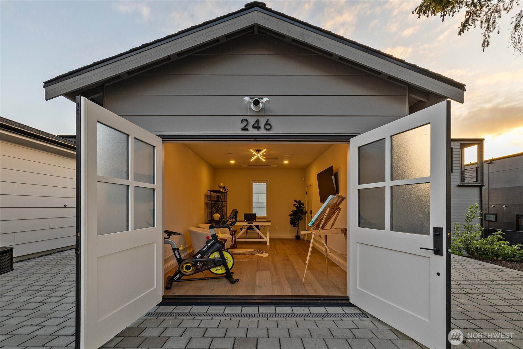 246 5th Avenue Property Photo 28