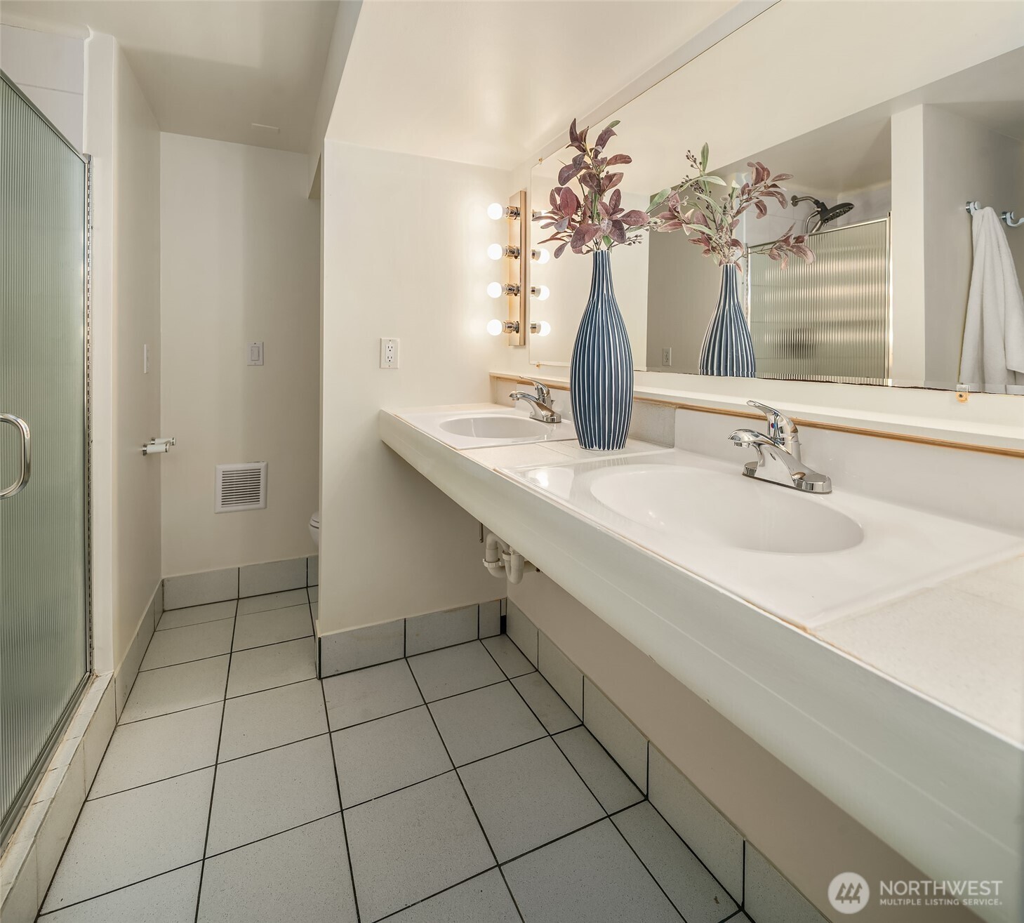8015 42nd Avenue Property Photo 26