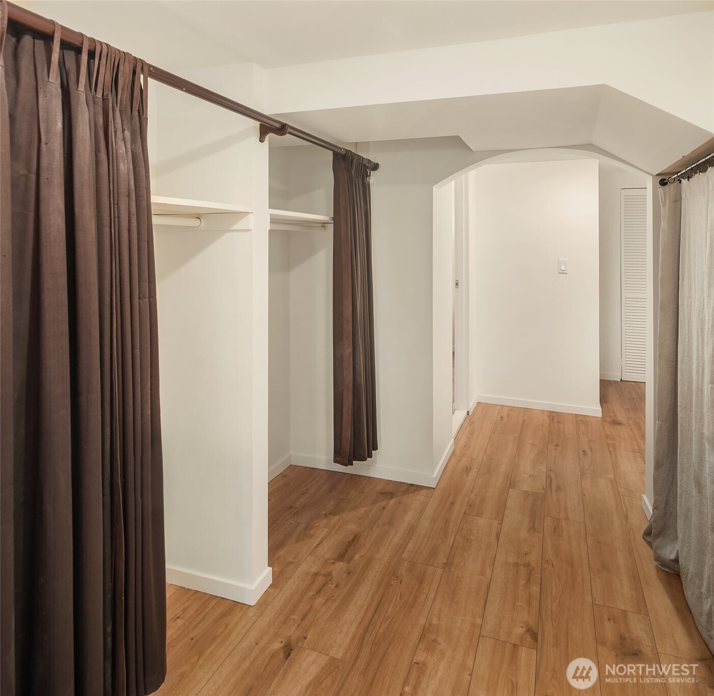 8015 42nd Avenue Property Photo 27