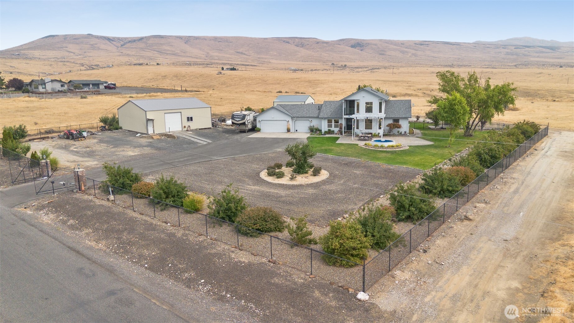 511 Saint Hilaire Road Property Photo 4