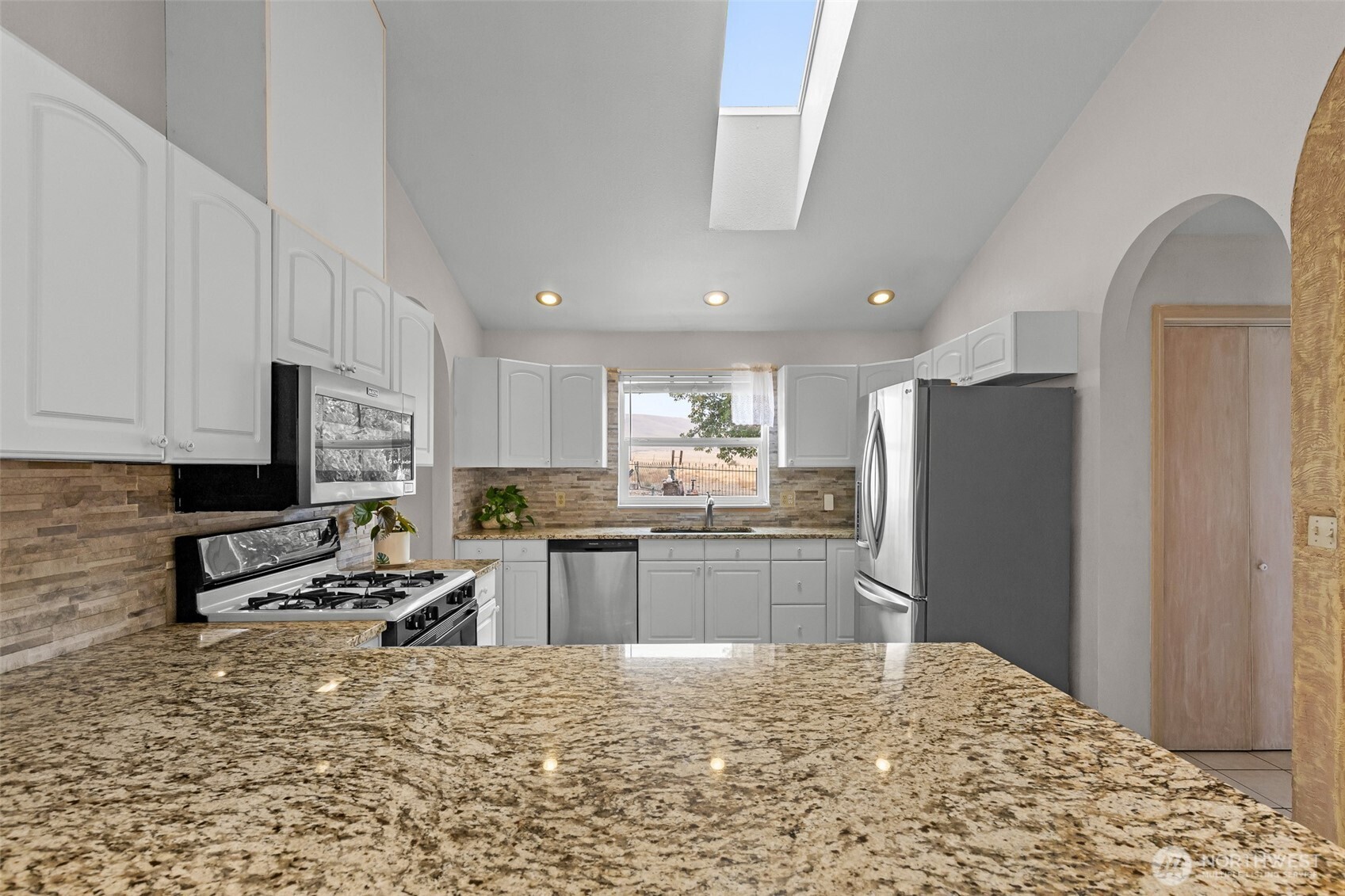 511 Saint Hilaire Road Property Photo 15
