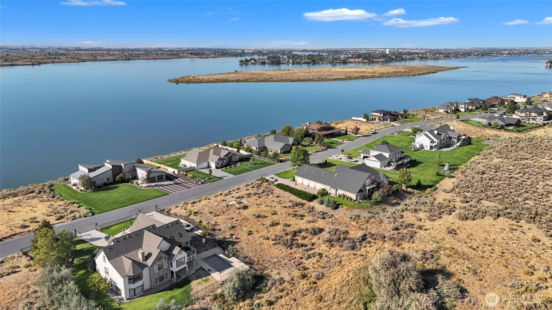 7524 Dune Lake Road Property Photo 7