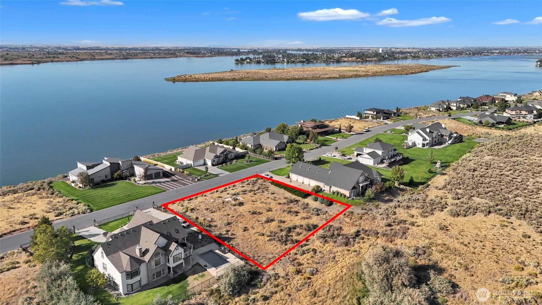 7524 Dune Lake Road Property Photo 8